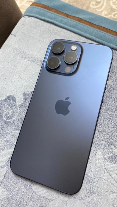 Продам айфон 15 pro max