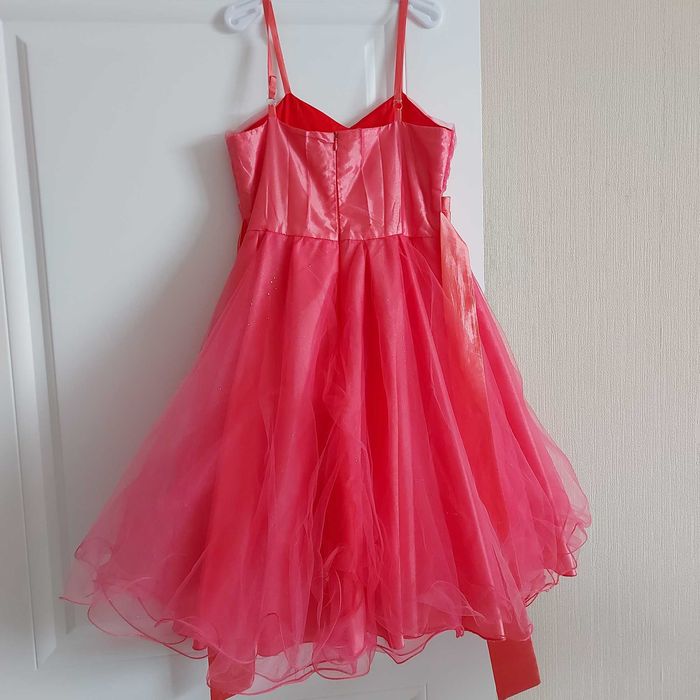 Продается нарядное платье