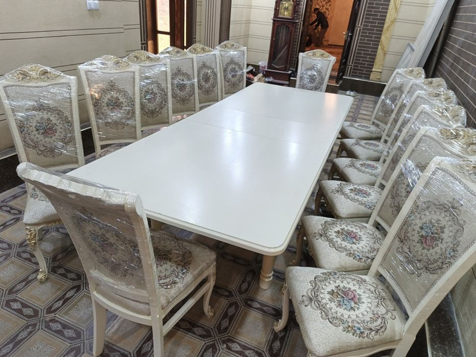 14 kishilik stol stul sotiladi