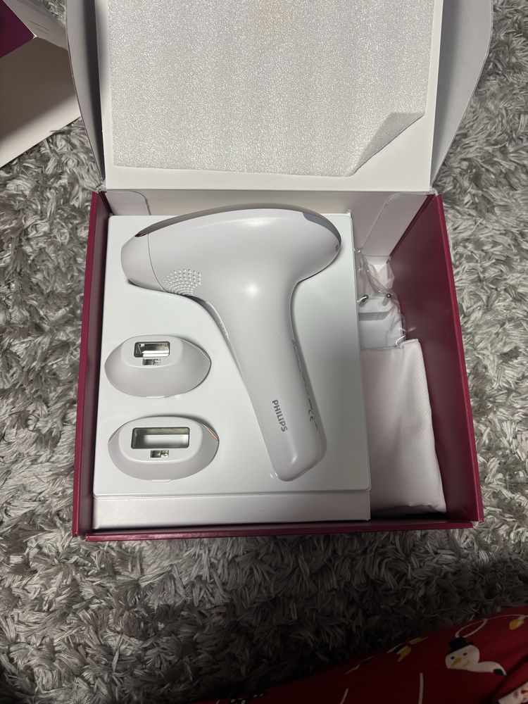 Фотоепилатор Philips Lumea Advanced SC1998/00
