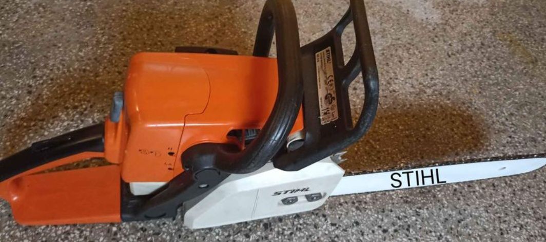 Бензинова резачка  Щил Stihl MS 210 перфектна 2.2 к.с.