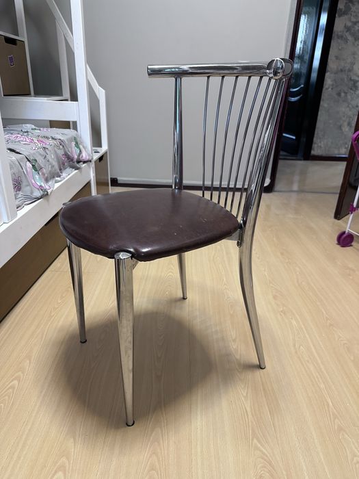 Стулья кухонные (хром и кожа)