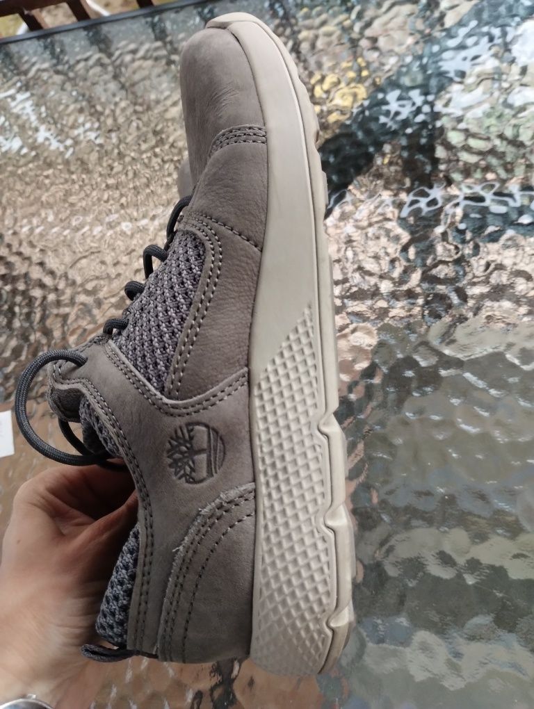 Adidași Timberland nr 36 piele