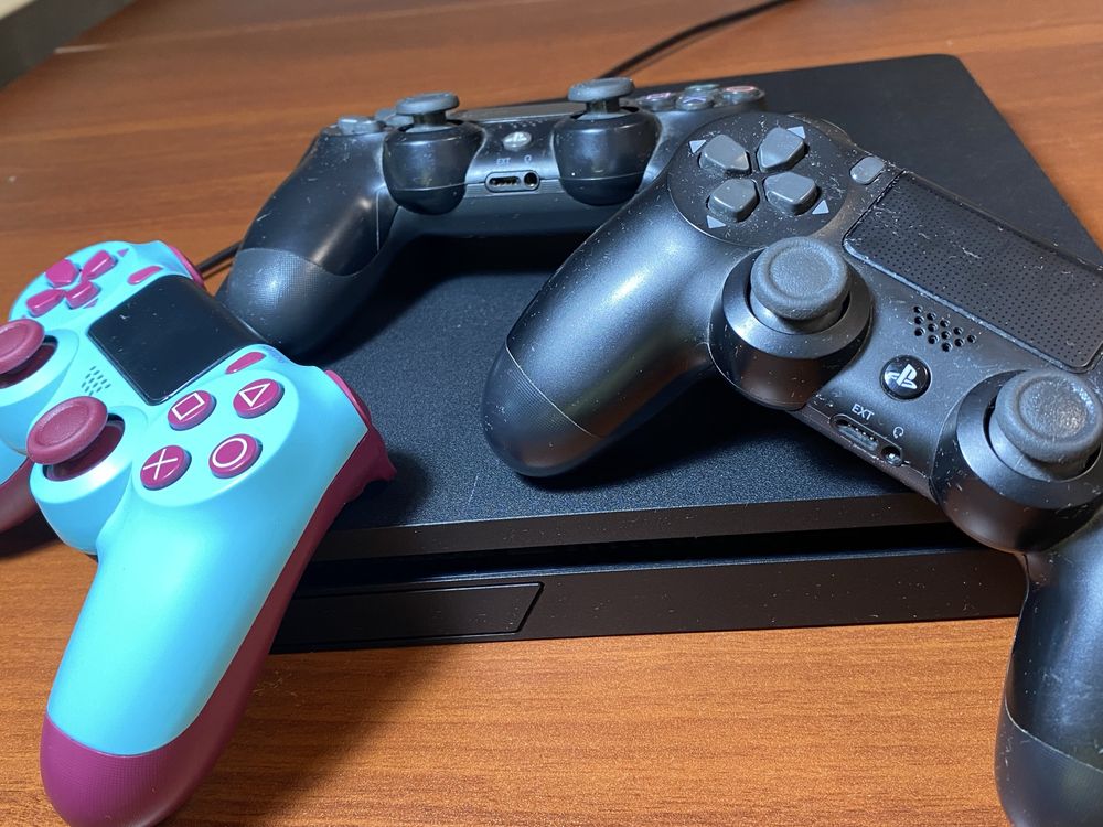 Playstation 4 slim