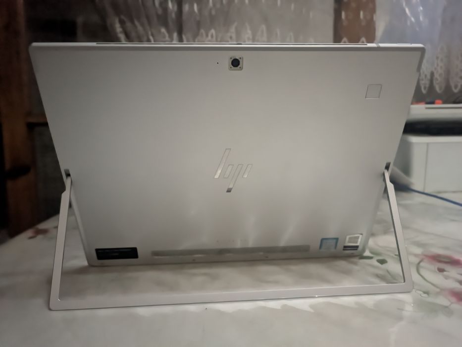 Планшет/Компьютер HP Elite X2 G4