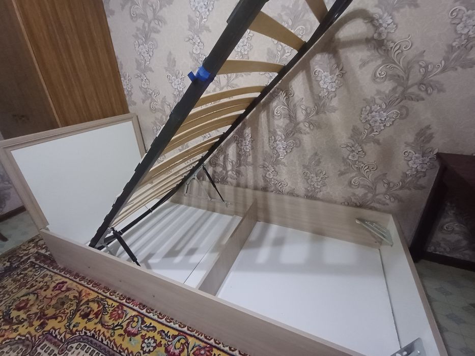 Продам кровать..