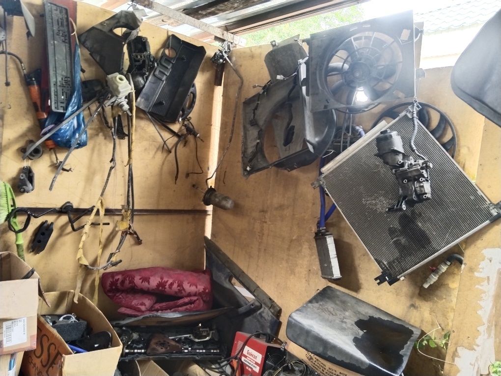 Продам двери БМВ е34