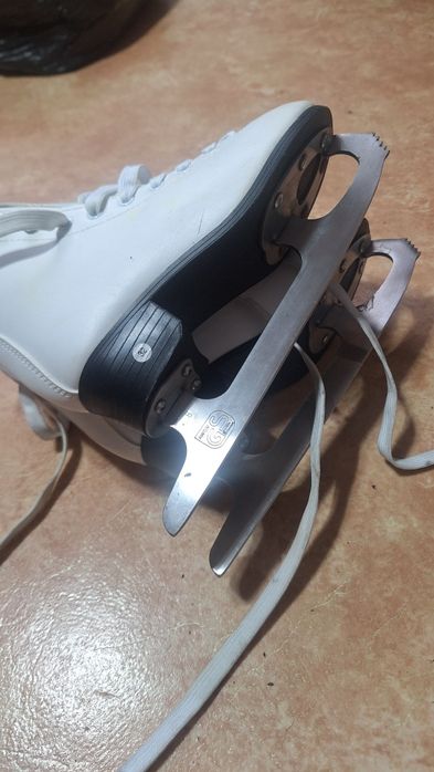 Коньки детские женские