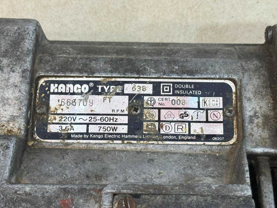 Къртач Kango type 638