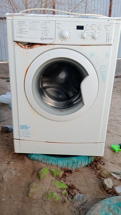 Стиральная машина INDESIT