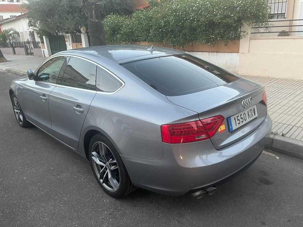 vand AUDI A5 2016