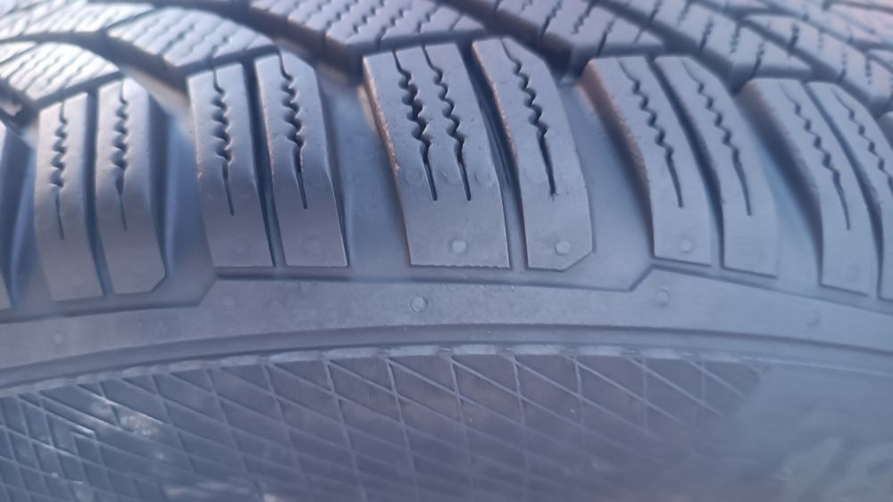 185/65/15 Continental