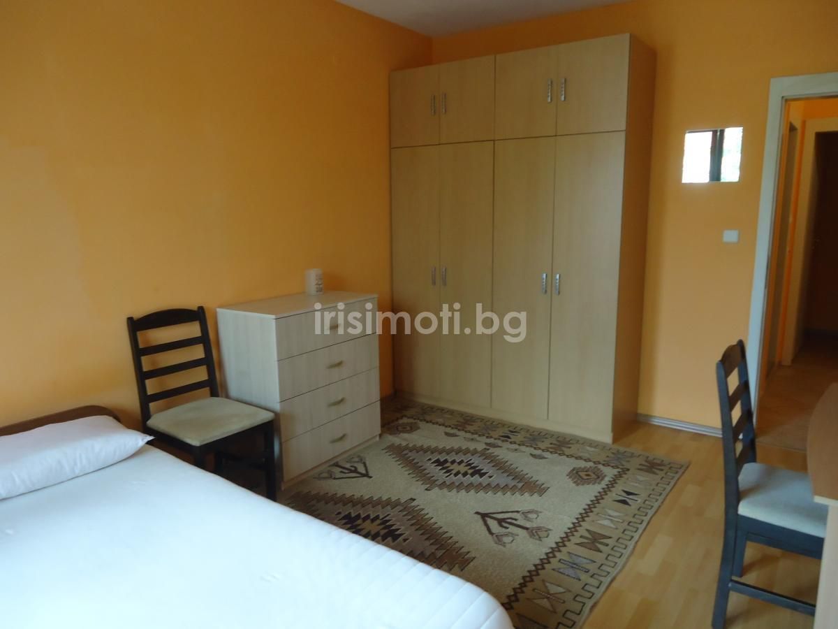 Дава се под наем Тристаен апартамент в София, Стрелбище - 120 кв.м за 770 € - Снимка #7