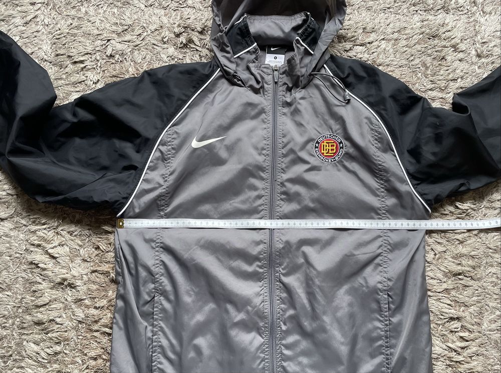 Geaca/jacheta de primavara/toamna Nike S gri/negru
