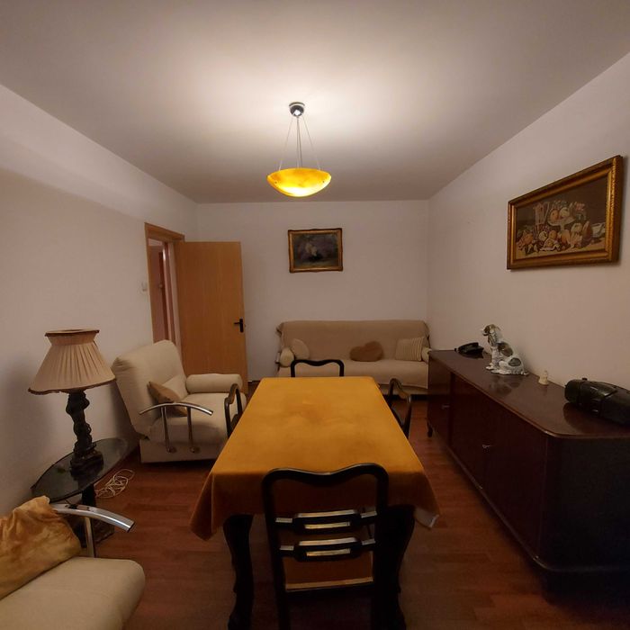 Apartament 3 camere decomandat
