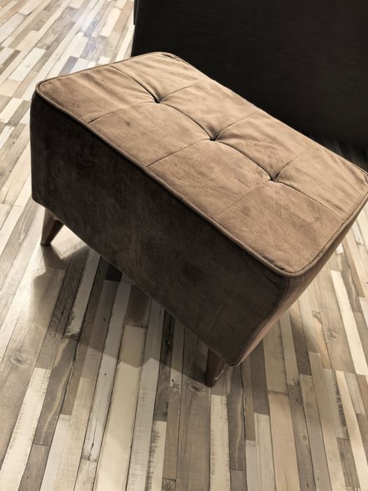 Пуфик коричневый