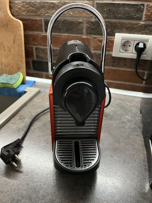 Aparat cafea capsule Nespresso