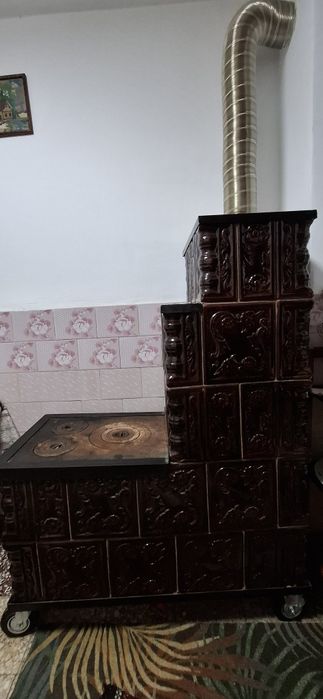 Vand sobă teracota cu plita.