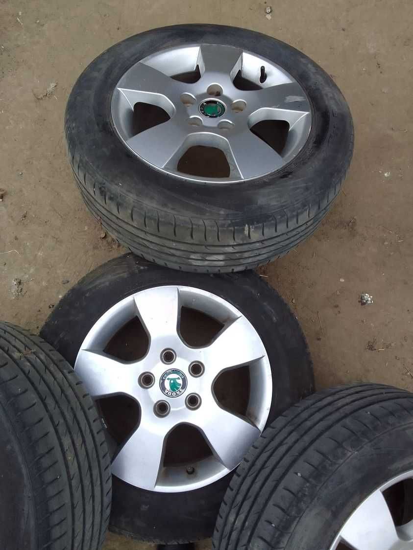 Se vinde jante auto
