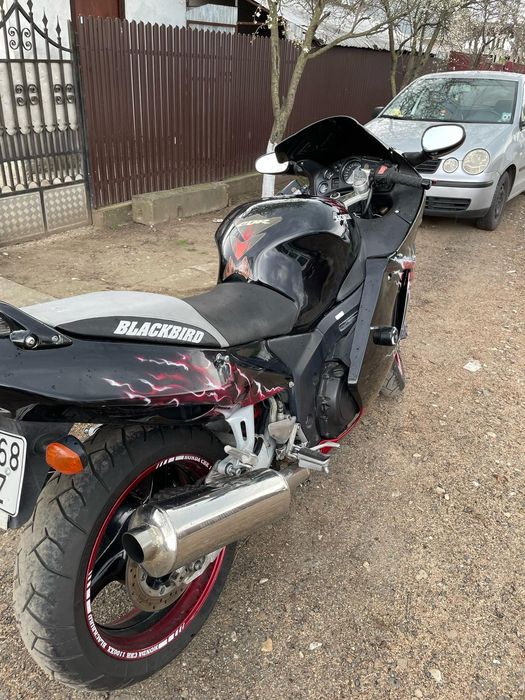 Honda Blackbird 1100