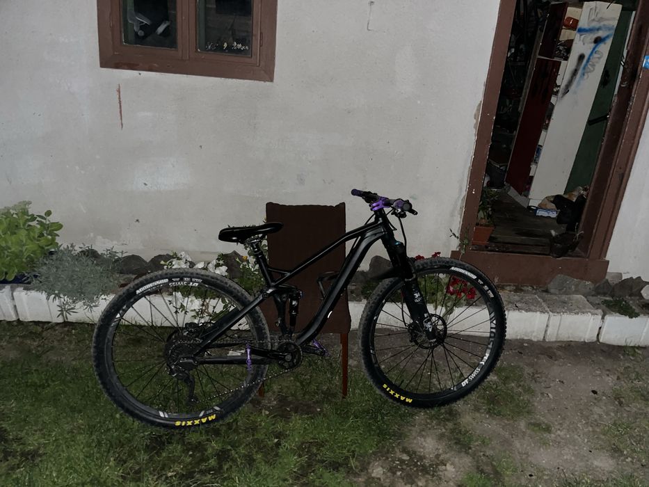 Bicicleta canyon full suspension