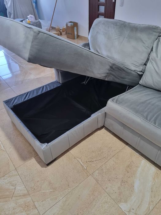 Coltar extensibil 282 cm lungime 172 cm latime stare foarte buna