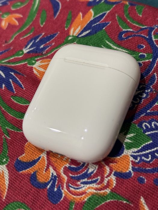 Продам наушкики Airpods