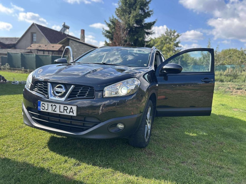 Nissan Qashqai..