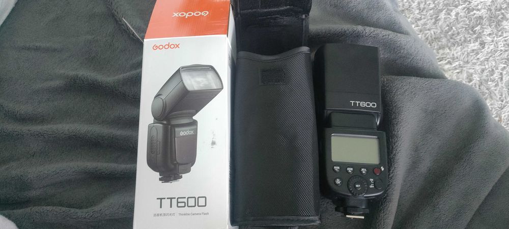 Фотовспышка ТТ600