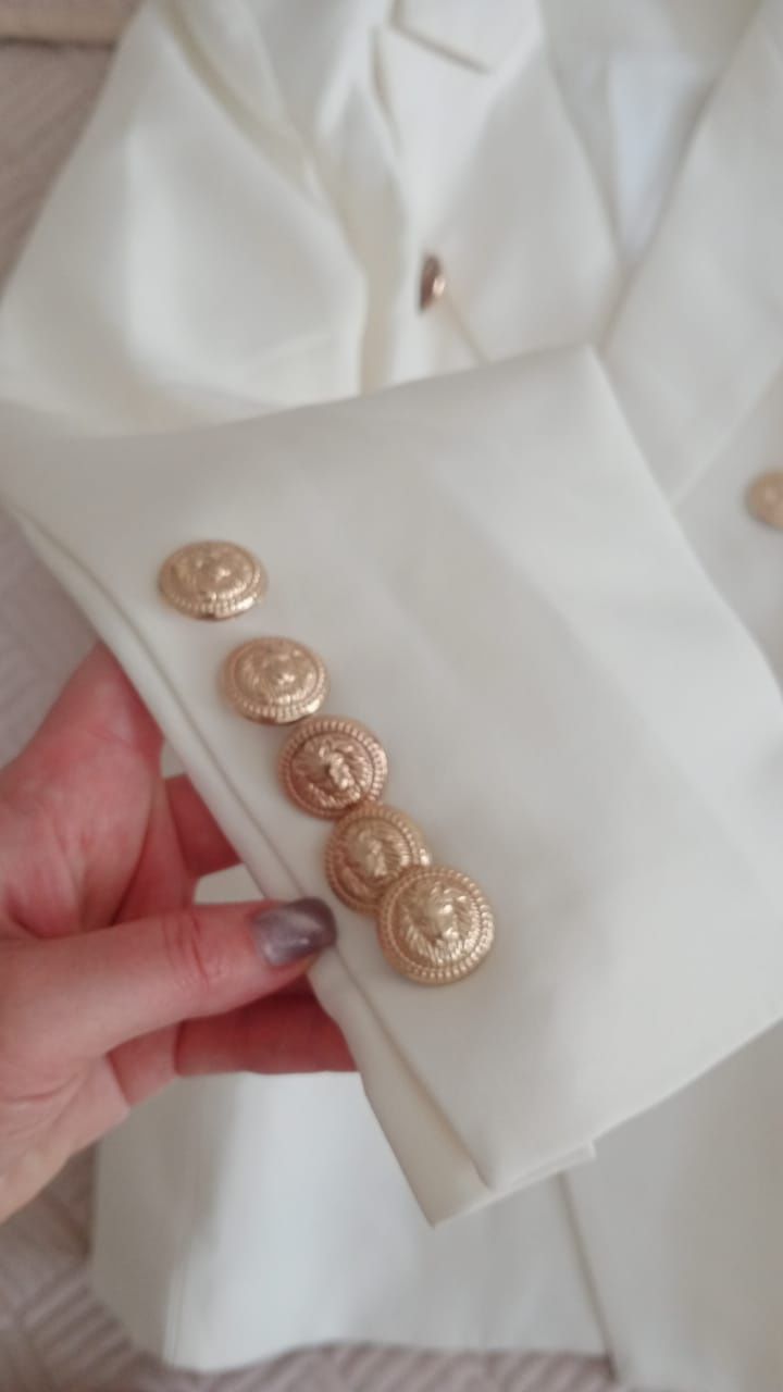 Пиджак белый под Balmain