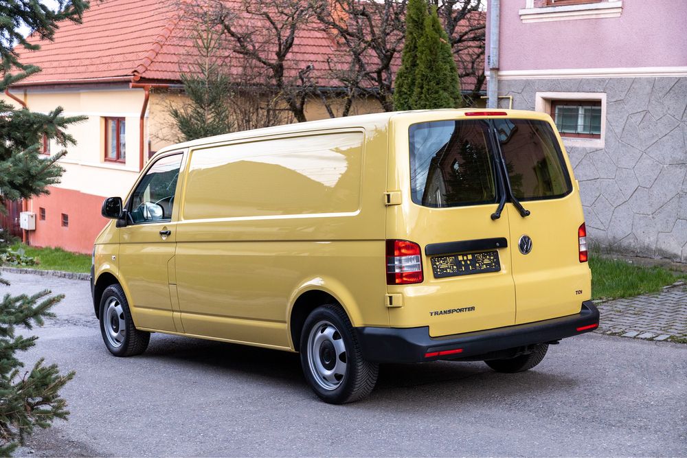 VW Transporter T5 lung,2014,2+1 locuri,2.0 TDI,180 cai,EURO 5
