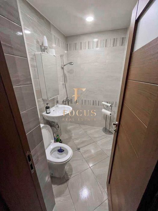 Продава се Двустаен апартамент в Пловдив, Център - 70 кв.м за 2358 €/кв.м - Снимка #4