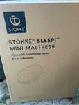 Комплект Матрак Stokke Sleepi V3 Mini, протектор и чаршафи