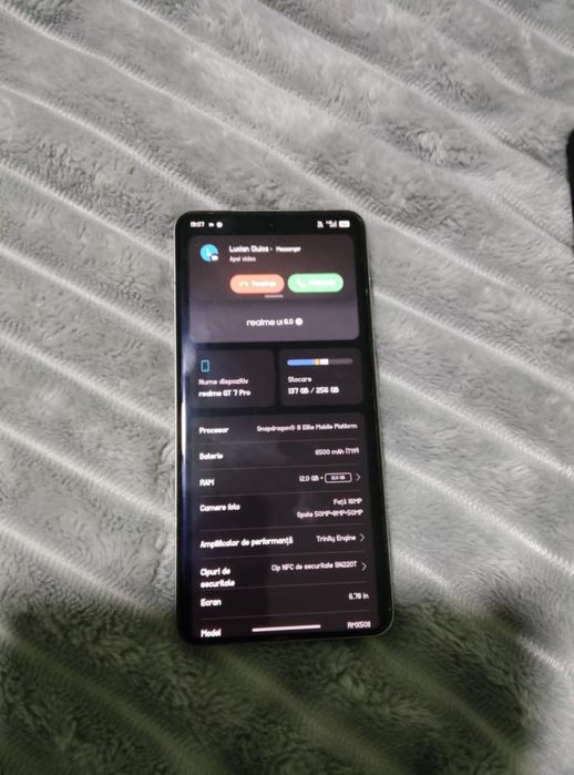 Realme GT 7 pro full box.