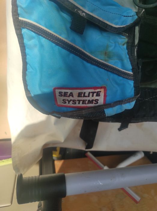 Водолазна жилетка