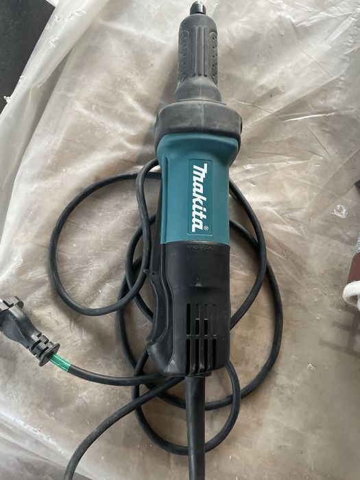 Прямая шлифовальная машинка Makita