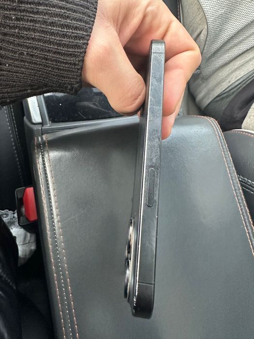 Iphone 15 Pro, 87 baterie