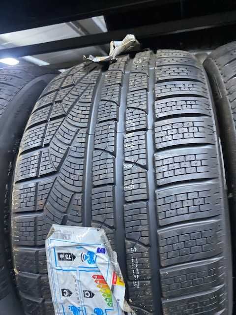 Anvelope iarna Pirelli Sottozero 265 40 18