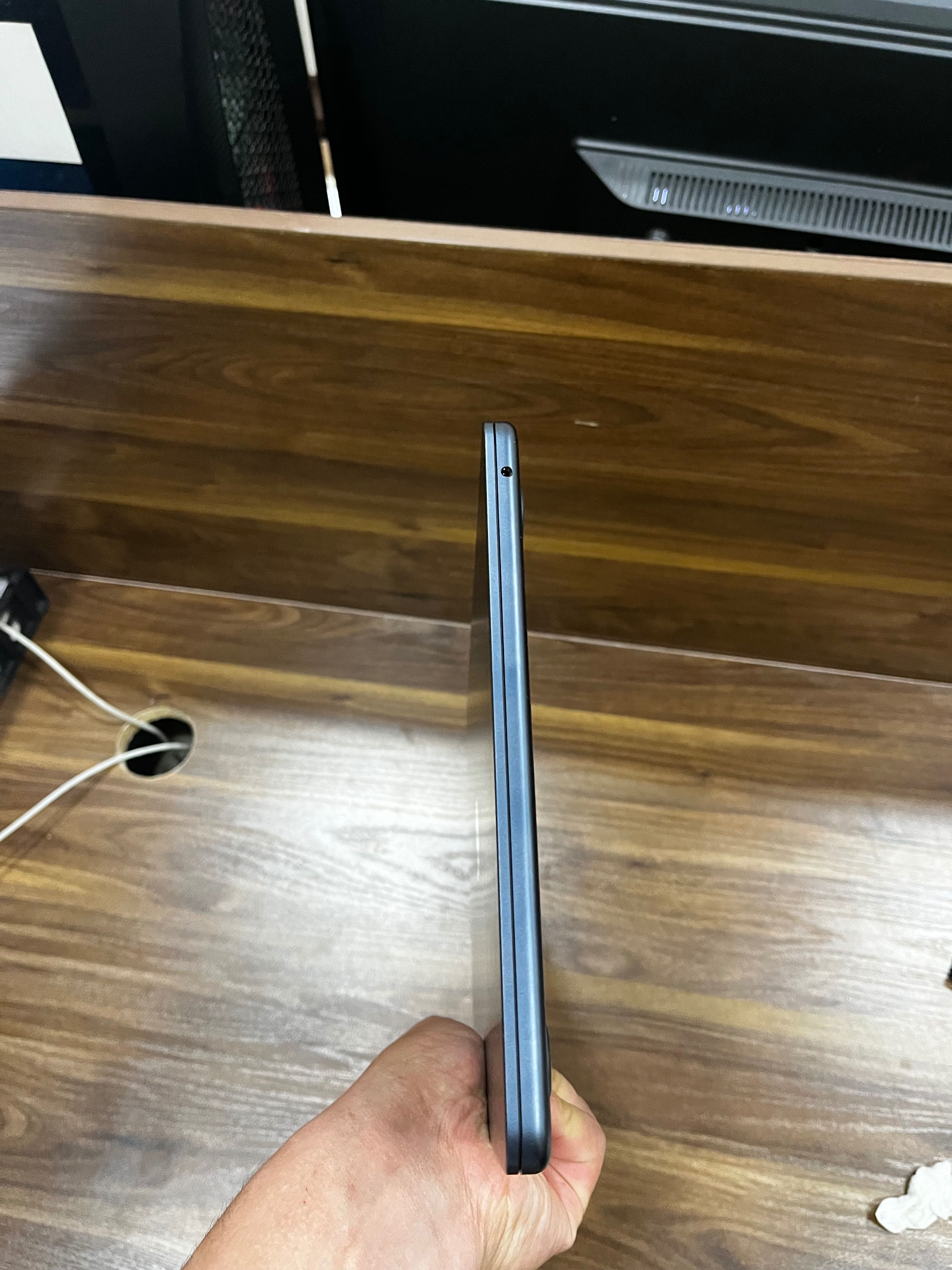 Macbook Air M2 Midnight blue