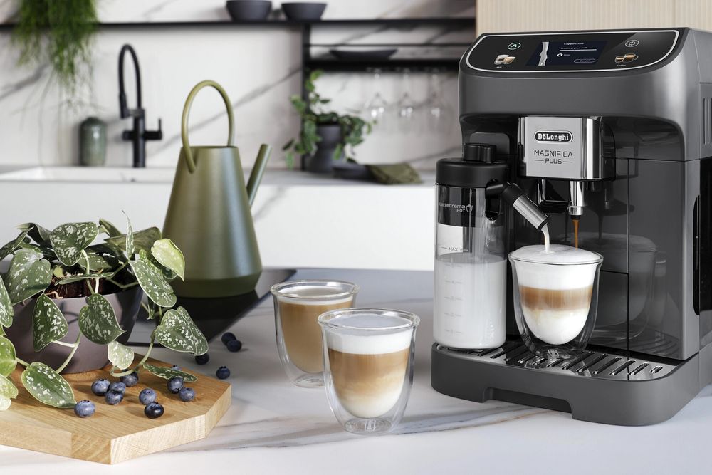 Кофемашина DeLonghi Magnifica Plus ECAM320.61