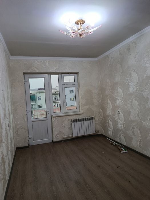 5a da 3 xona 7 etaj uy sptiladi