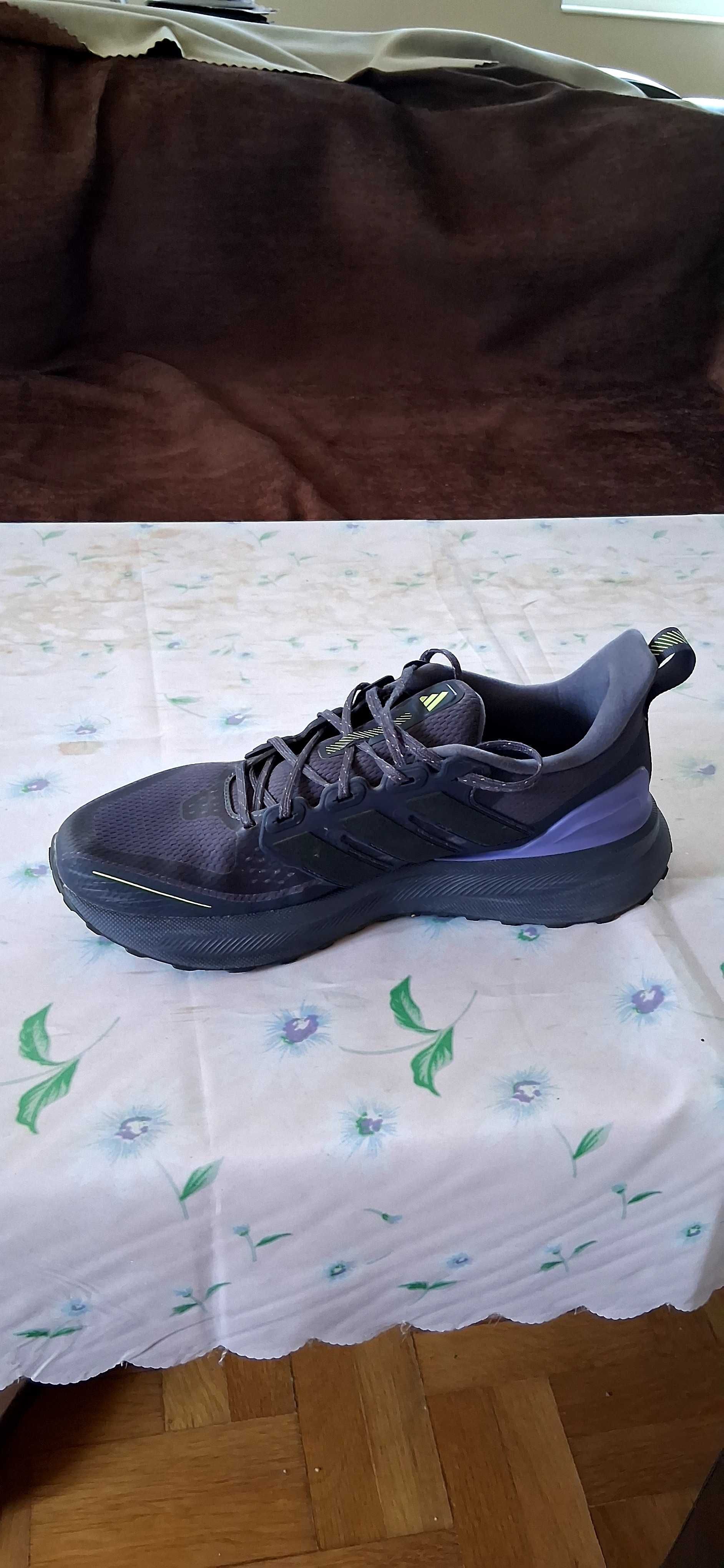 Маратонки ADIDAS , номер 43 1\3