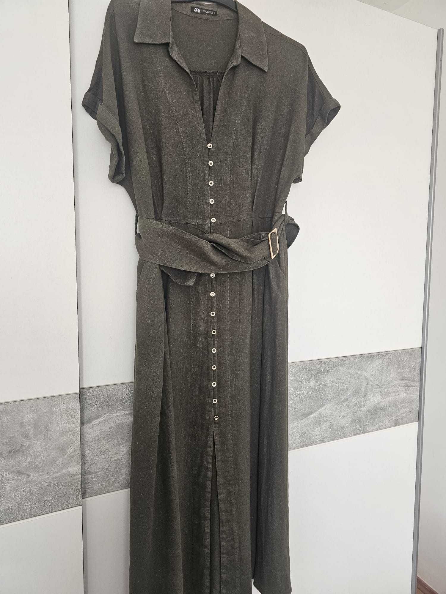 Rochii noi la moda