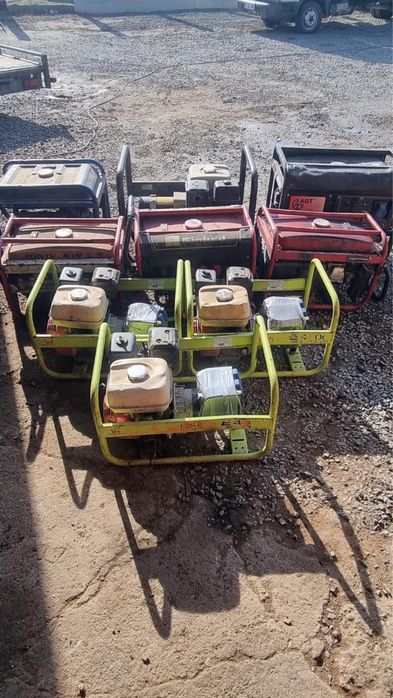 Inchiriez UTILAJE, Miniexcavator, Placi si Mai Compactoare