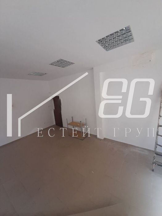 Магазин в Варна-Цветен площ 38 цена 600