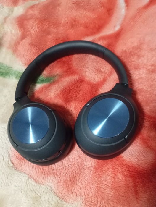 Беспроводные полноразмерные наушники Hoco