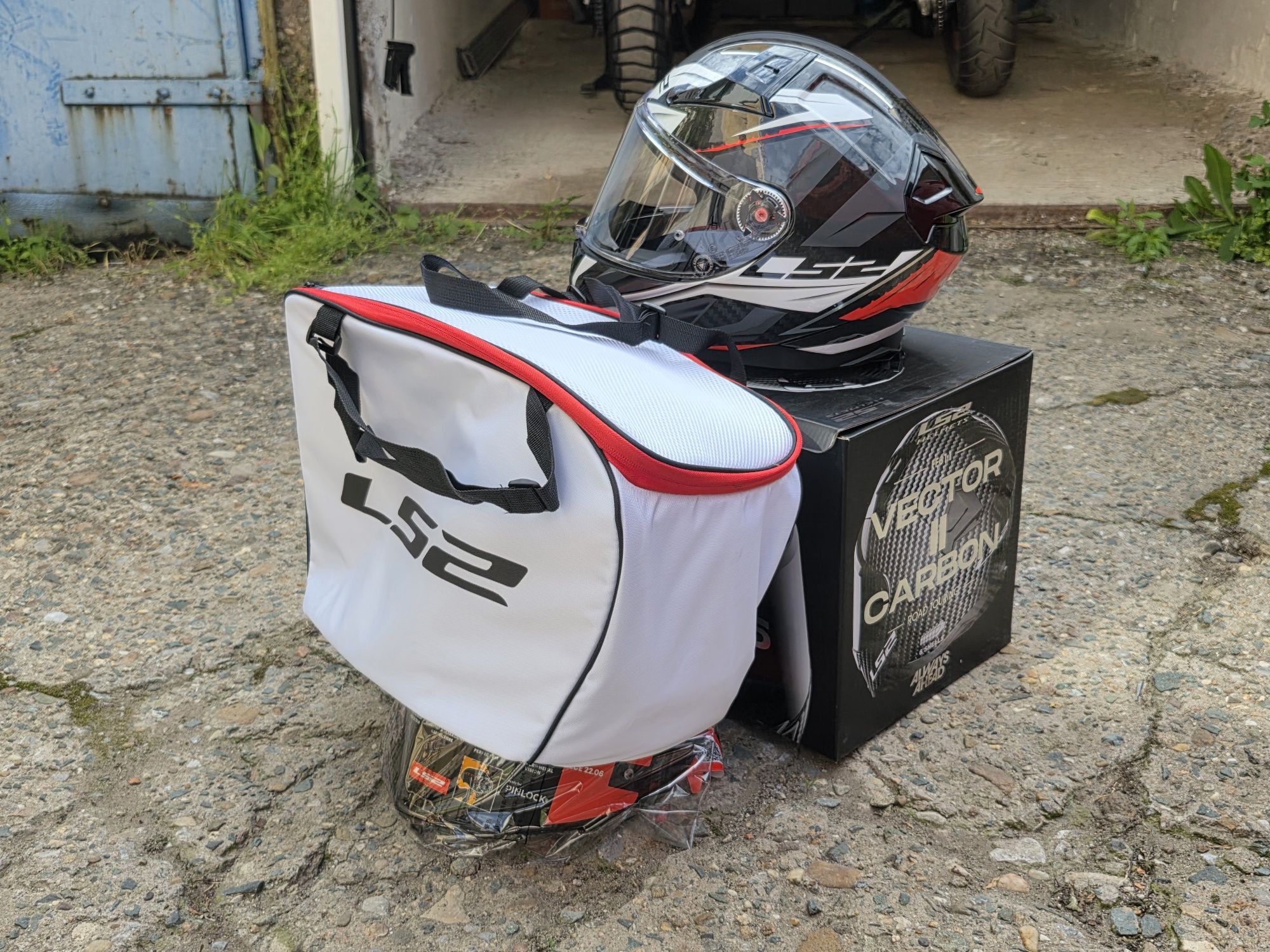 Каска LS2 FF811 Vector II Carbon