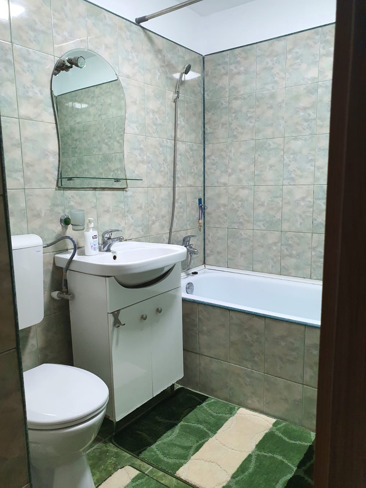 Apartament 2 camere de inchiriat