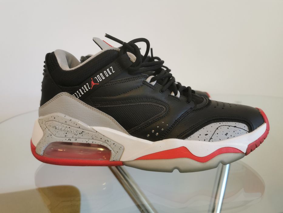 Adidas. Jordan Point Lane