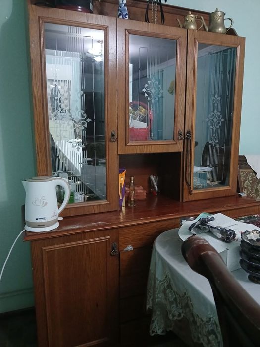 Продается прихожка, стенка и сервант